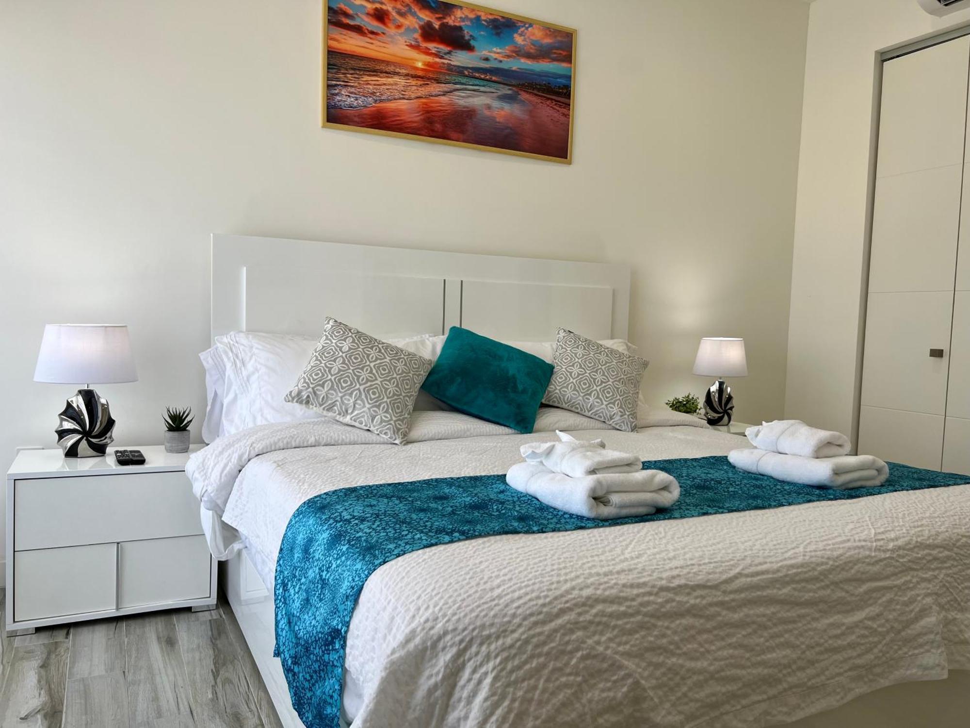 The Cove - Condo Hotel - Palm Beach Strip Номер фото