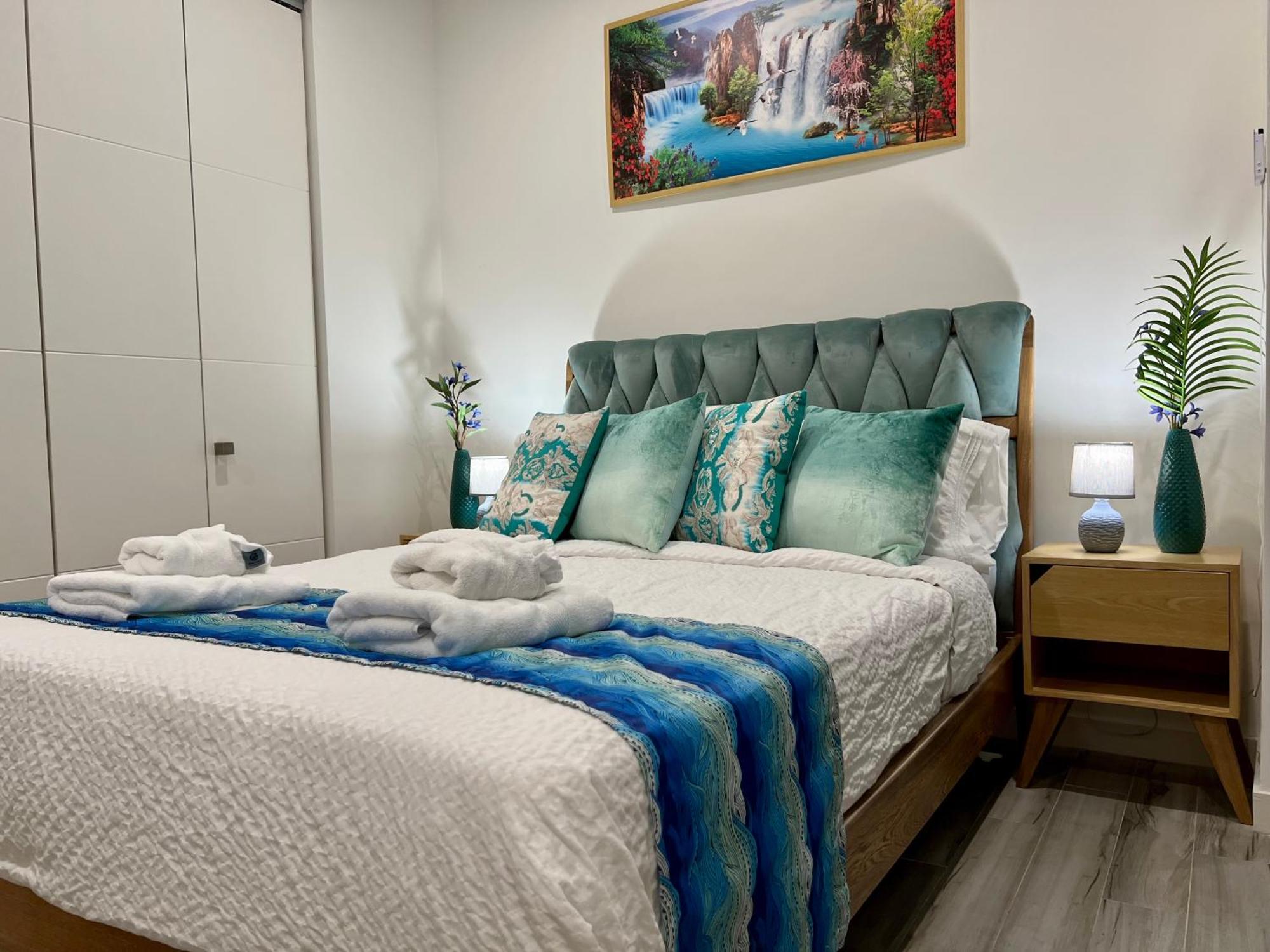 The Cove - Condo Hotel - Palm Beach Strip Номер фото